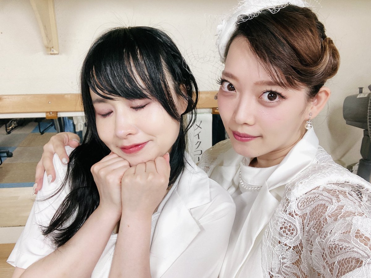 millayasuhana's tweet photo. #スタントウーマン26 写真載せる！まずは加藤監督役の林佳さんと、ヘアメイク早川役の瀬央ちゃん！
林佳さんはアクションのフォローもしてて、パワフルで面白いお芝居してて、稽古場で最初に仲良くなった子です。今回監督出てくるシーンで心軽くなった人も多いはず！

瀬央ちゃんは歌声が柔らかくて
↓ https://t.co/JLt1KLdnq6