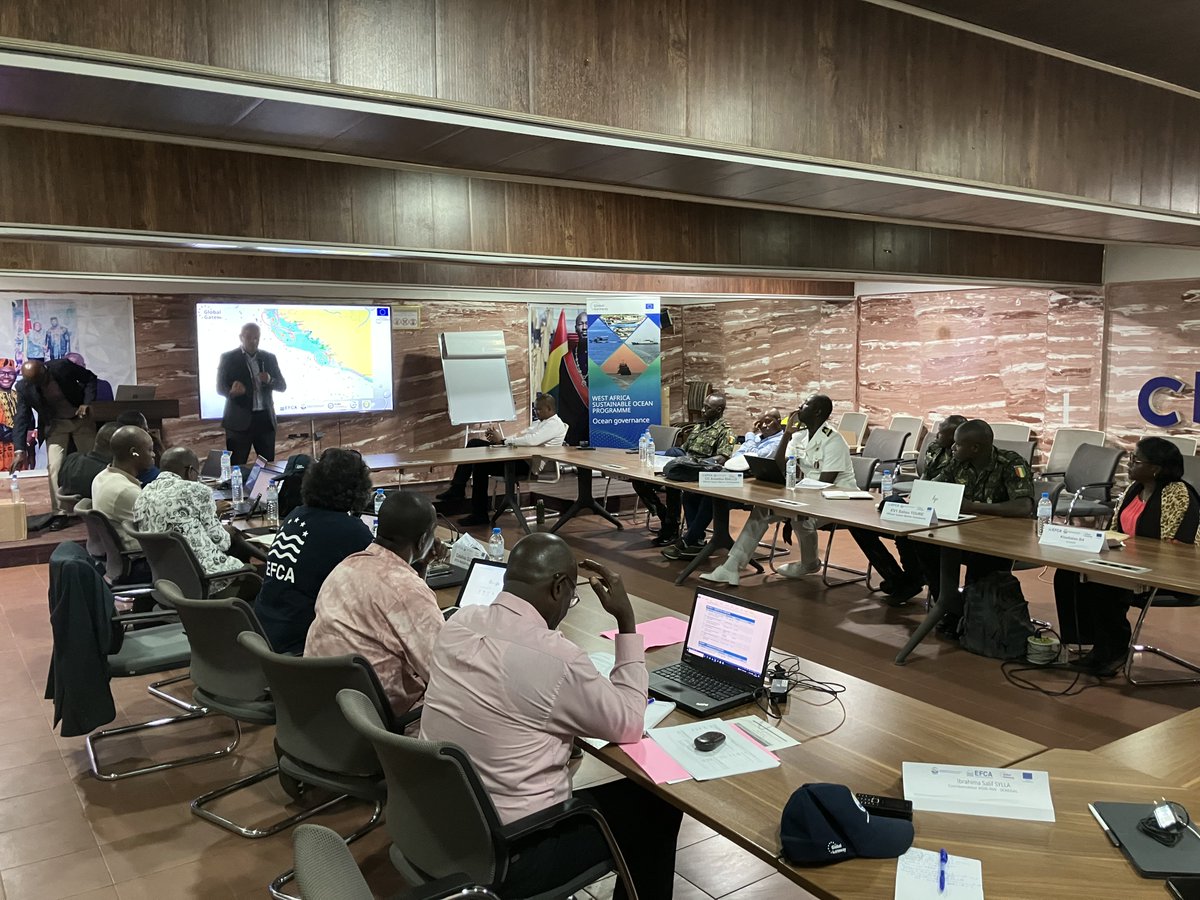 EFCA_EU's tweet photo. From Guinea-Bissau to Guinea and Sierra Leone, regional cooperation was in action. 🌊
Under the #WASOP project, we supported the #SOOSALÉ operation, led by @CSRP2016 , combining #FisheriesControl activities with training for inspectors, magistrates and FMC operators.
#FightIUU https://t.co/Fx2FaUonIX