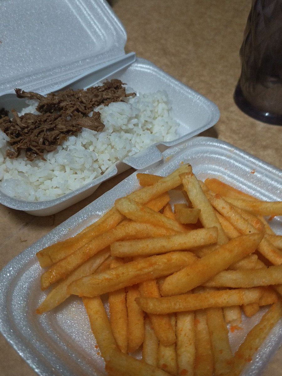 0xnatsukii's tweet photo. ⠀
⠀⠀ ⠀⠀ ⠀⠀ ⠀⠀ ⠀⠀ ⠀⠀ ⠀⠀:¨ ·.· ¨:
⠀⠀ ⠀⠀ ⠀⠀ ⠀⠀ ⠀⠀ ⠀⠀ ⠀⠀ `· . 𐙚 #juria11
received a surprise dm yesterday, thank you so much ate @eizyvixie for this ! ⭐ Bought fries and pastil then I made my own coffee nalang for dinner ^^ love u ate!
#Lugvsbck https://t.co/oSnMoNTui4