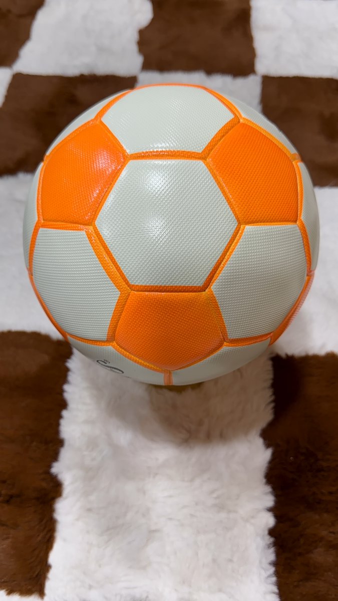 ibsonsgroup's tweet photo. IBSONS HYBRIDE SOCCER MATCH BALL https://t.co/hAtcr1BFvE