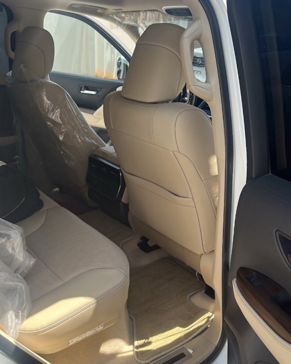 nosignalauto's tweet photo. لاندكروزر GXR 2024 ابيض
وارد عبدالله عبدالغني
6 سلندر تنفس طبيعي
ممشى 75 ألف كم
جلد + فتحة سقف
خالية من الحوادث
تحت الضمان وجميع الصيانات بالوكالة
المطلوب: 235,000 ريال قطري
للجادين فقط، التواصل 31333808 https://t.co/Lhx48BowxM
