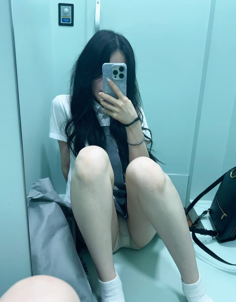 ngocchi379's tweet photo. Mún móc quá mà không biết có ai xem không nhỉ https://t.co/FzWIcaa0qI