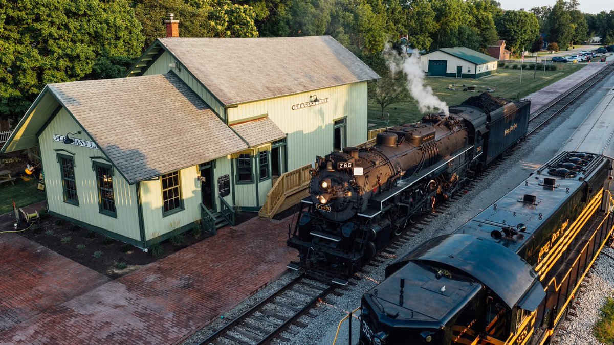 FortWayneRails's tweet photo. A lot can transform in four years. 🏗️ ➡️ Scroll for the changes on our railroad campus in Pleasant Lake, Indiana. https://t.co/6j9X2IDpxt