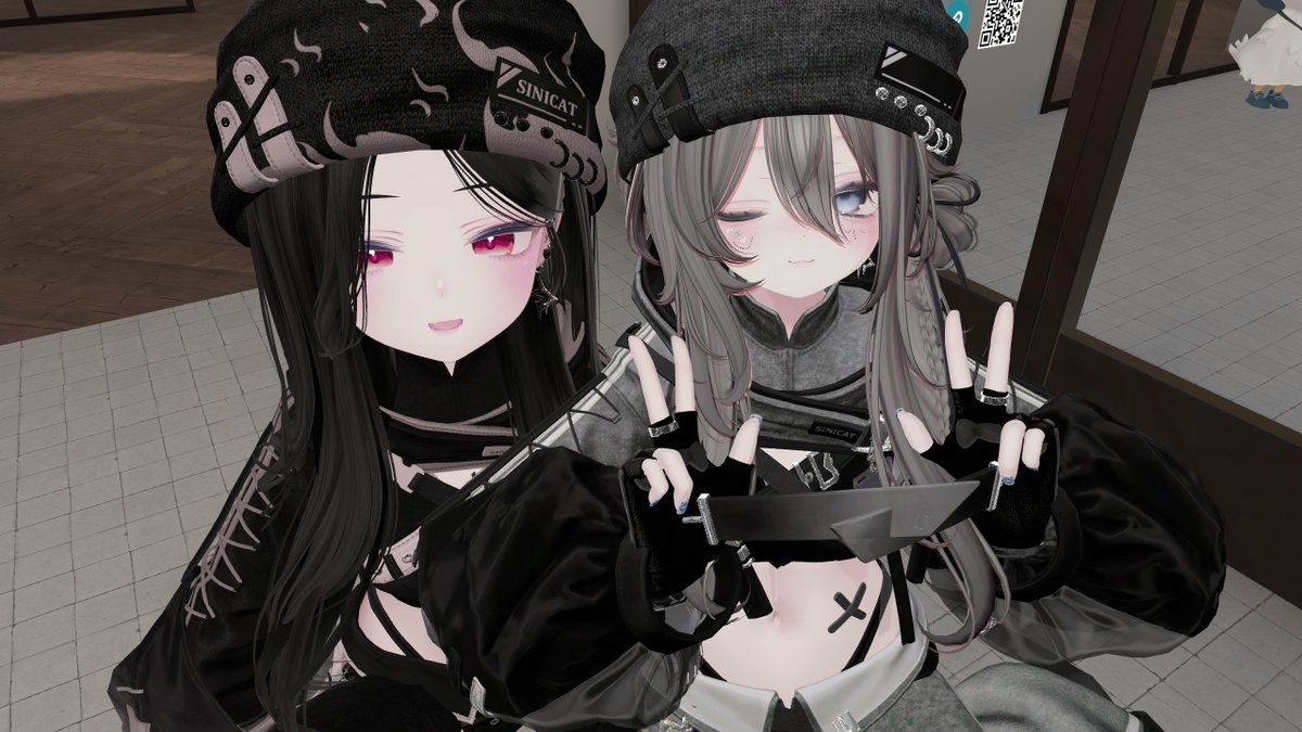 t6naka_'s tweet photo. おそろ https://t.co/bcFJwR219R