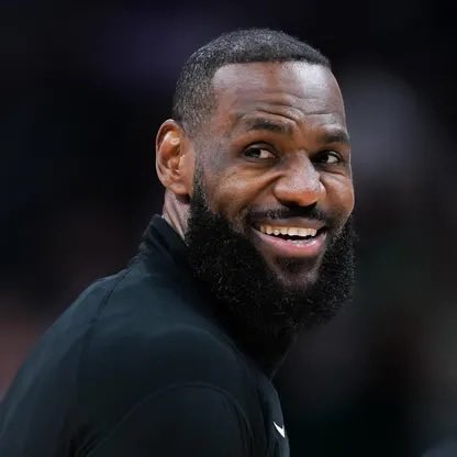 Novig's tweet photo. THE TEAMS’ RECORDS THE SEASON BEFORE LEBRON JOINED:

2009-10 Heat: 47–35 — Lost in 1st Round
→ 🏆 Champions in 2012 & 2013

2013-14 Cavaliers: 33–49 — Missed Playoffs
→ 🏆 Champions in 2016

2017-18 Lakers: 35–47 — Missed Playoffs
→ 🏆 Champions in 2020

2025-26 76ers: 45-37 — Lost in 2nd Round
→ 🏆 ???

Will LeBron James win a championship with the 76ers? 🤔