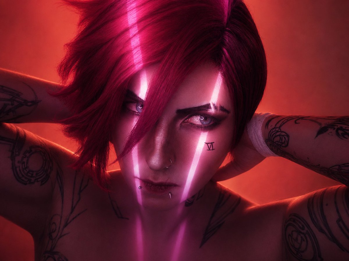 key_vin_'s tweet photo. My Vi from @arcaneshow  cosplay 💪 #vi #arcane @LeagueOfLegends https://t.co/ifAkaEv9h3