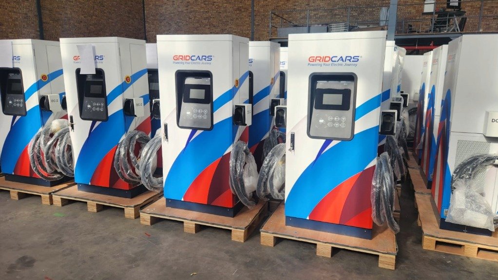EngNewsZA's tweet photo. GridCars rolls out R40m upgrade to its national charging network
#automotive #EVs #charging @GridCars 
 https://t.co/oBBj1Xjjae https://t.co/BkZ3i9pja8