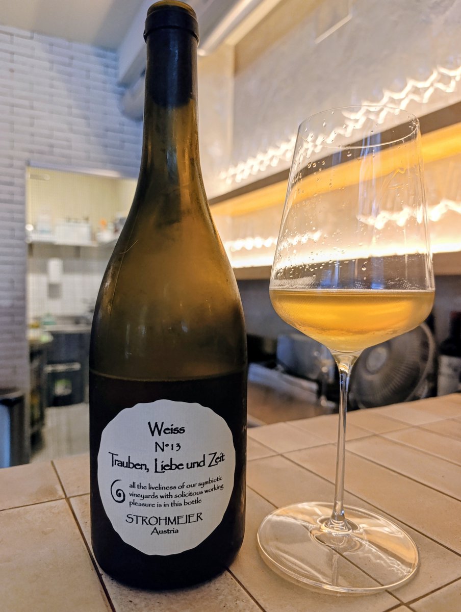 likifumei's tweet photo. Rodrigo SIEMPRE sorprende 🤤🍷

#Chardonnay #PinotBlanc #CADEJO #Gijón https://t.co/JxFiIn4x5Z