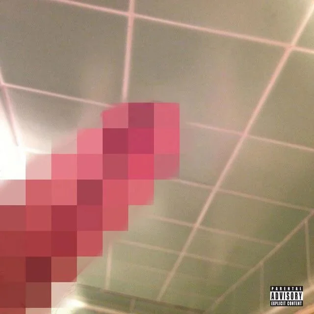 atadkm's tweet photo. @SpotifyTurkiye bilmeyenler için söyleyim, kapak death grips adlı deneysel hip hop grubunun 2012 albümü "No Love Deep Web" 'den, ve evet kapaktakı şey azmış kırmızı YARRAK, üstünde ise albümün ismi yazıyor
bana sorarsanız gayet...yaratıcı https://t.co/WaZt92CofG
