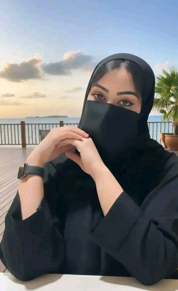 bsyr325388's tweet photo. محتاجة راجل كبير بالسن يتزوجني
بالحلال على بیتی بدون شروط https://t.co/V35FBC1Ns5