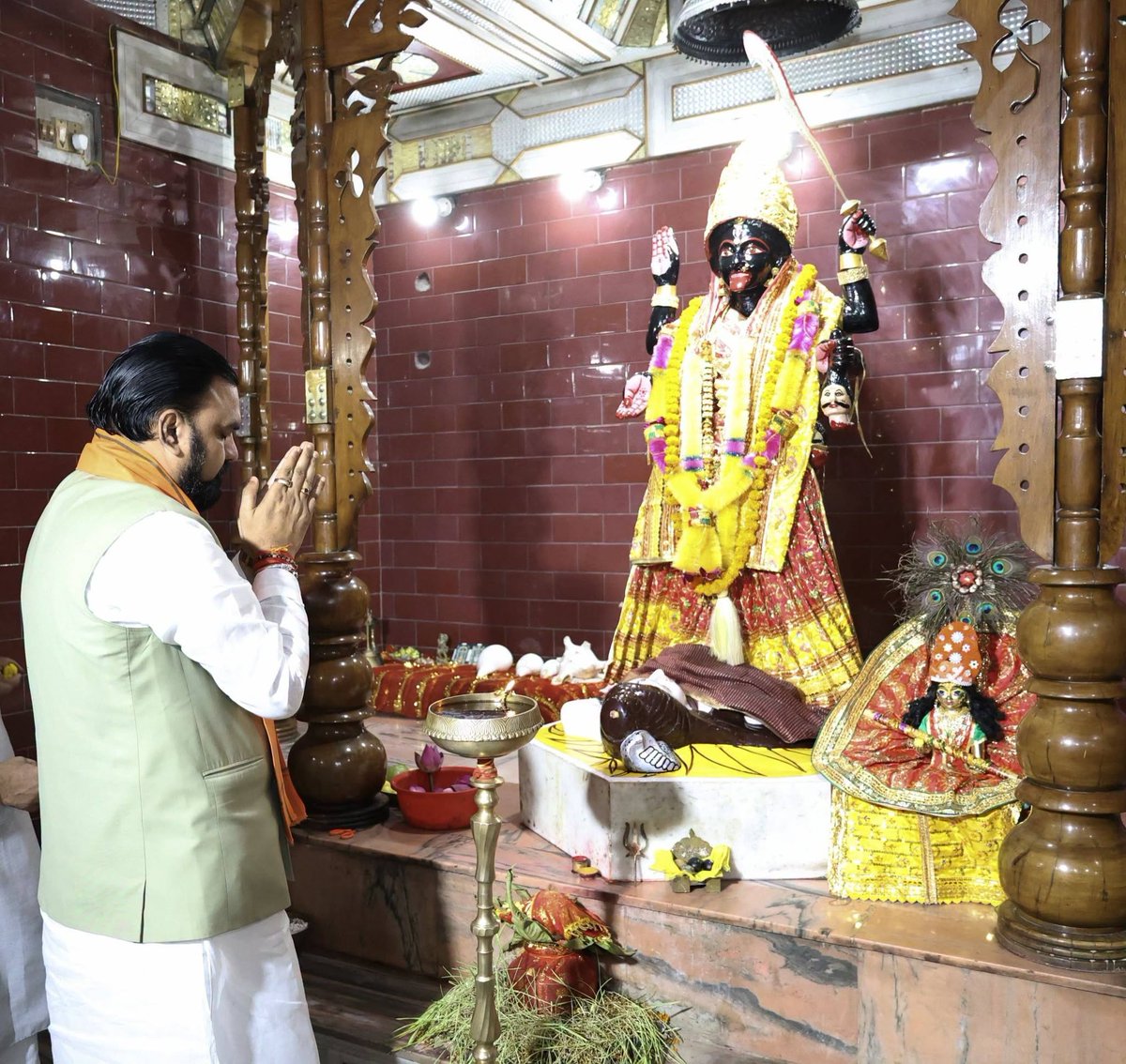 samrat4bjp's tweet photo. दादीजी मंदिर, गांधी मैदान, पटना एवं बाबा बलराम आश्रम, यारपुर में आयोजित कार्यक्रमों में सम्मिलित होकर श्रद्धालुओं एवं संतजनों का आशीर्वाद प्राप्त किया।

धर्म, संस्कृति और सामाजिक समरसता हमारी अमूल्य धरोहर है। https://t.co/9Jg5vnrKAv