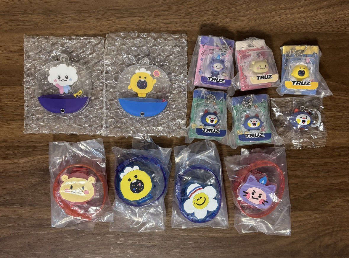 t10_y_'s tweet photo. TREASURE POPUP カプセルトイ トレカ 交換

譲） 写真のもの

求） リプ欄＞同異種ジェヒョク

郵送希望📮有明両日で手渡し可能⭕️
他ツイのものとまとめて交換も可能です！
お気軽にお声掛けください🙇🏻‍♀️ https://t.co/79vBFVs6NM