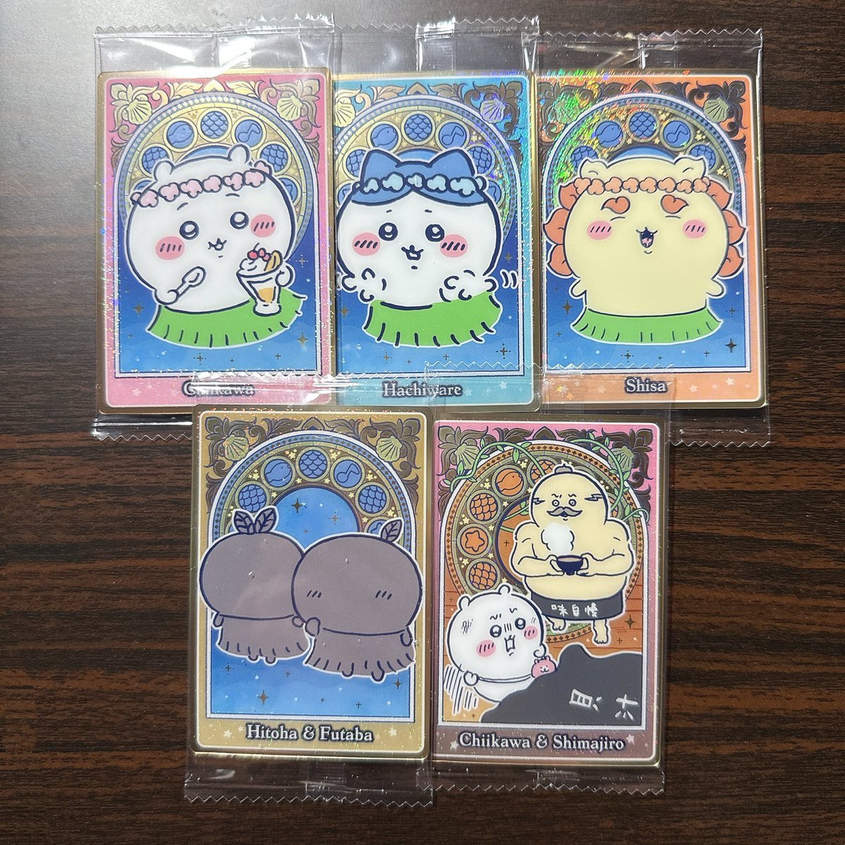 Renka_213's tweet photo. ちいかわ 人魚の島のひみつ ウエハース 映画 カード 交換

【譲】 ちいかわ、ハチワレ、シーサー、ヒトハ&amp;フタバ、ちいかわ&amp;島二郎

【求】 うさぎ＞＞モモンガ、セイレーン

うさぎ最優先で探してます。
郵送での交換📮
どなたでもお気軽にお声掛けください🌿 https://t.co/iDXafa3vSC