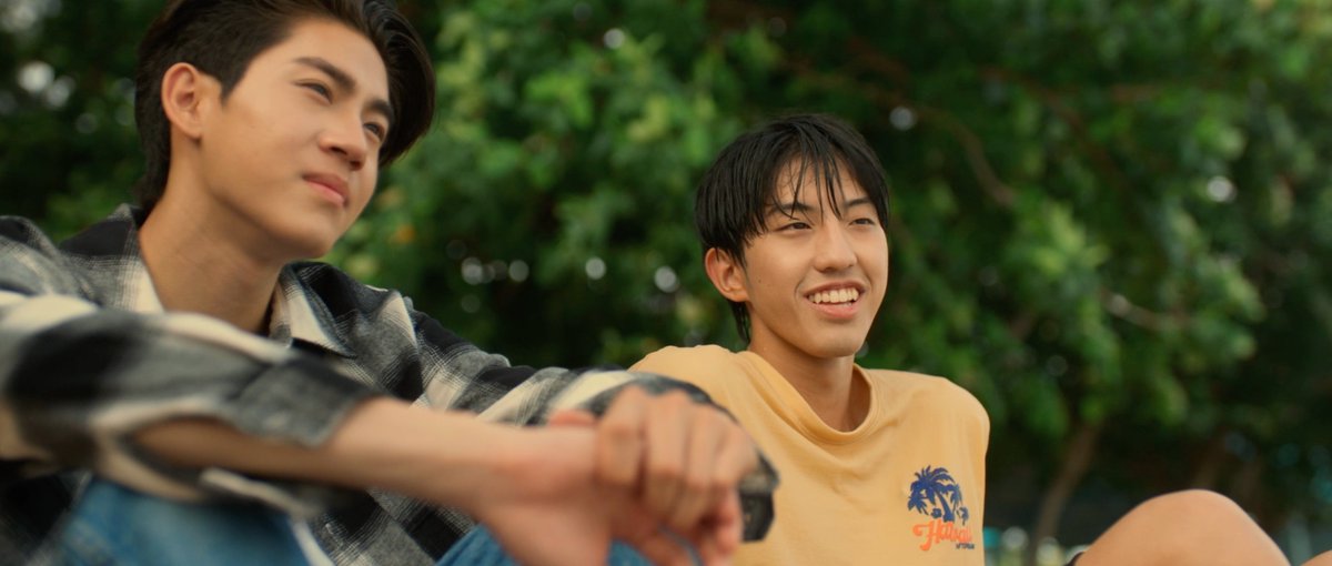 GMMTV's tweet photo. ไลฟ์โค้ชพี่ออก้าหรือเปล่าครับเนี่ย ให้คำแนะนำเพื่อนดีสุดๆ
#WhenOrangesFallFinalEP

@almondsleepp @Kktken_Lim https://t.co/cz458ZNDC9