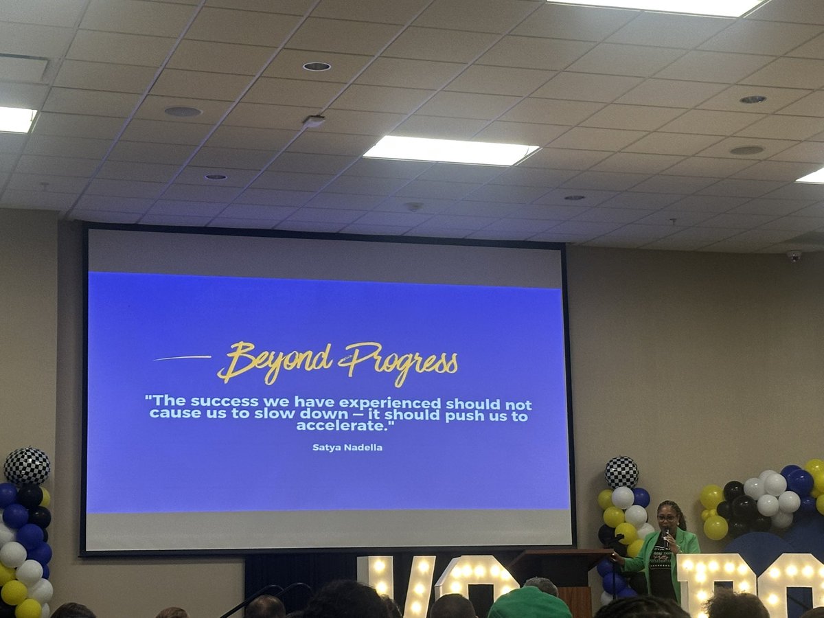 AAdamsEML's tweet photo. @kcpublicschools Superintendent Dr. Collier sets the roadmap for our district’s focus.  Let’s put our foot on the gas pedal!!#DestinationExellence. https://t.co/9Cce4JXhIp