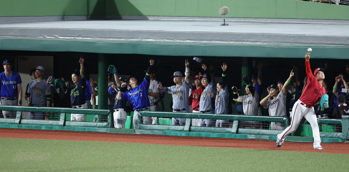 Sponichi_Photo's tweet photo. ＜#マイナビオールスターゲーム2026＞
みんなでポーズ！！
（撮影・須田　麻祐子） https://t.co/x3y4KenWiz
