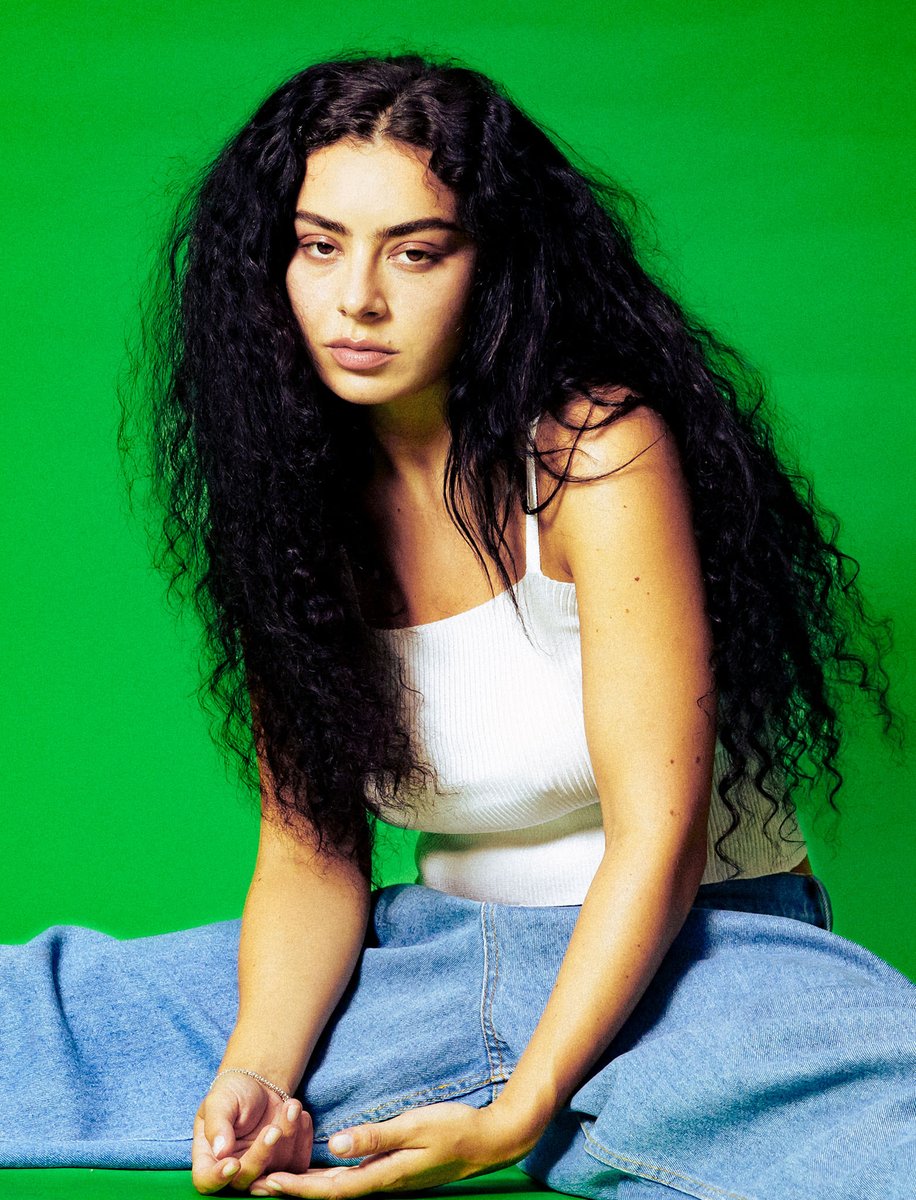 miawaukee's tweet photo. BLOCKBUSTER: Charli xcx has endorsed Wisconsin candidate for governor, Francesca Hong. When asked to comment on her stance, xcx states: “I just find her to be really chic!” https://t.co/2FGlvrJ9e9