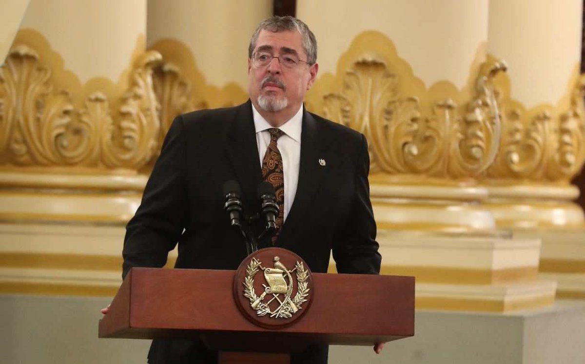 dcuevas_pl's tweet photo. La @CC_Guatemala ordena al presidente @BArevalodeLeon y al ministro de Comunicaciones, bajo advertencias legales, adoptar medidas inmediatas para concluir un proyecto en San Marcos. La orden se emite tras otorgar un amparo a favor de la Municipalidad de Ayutla, San Marcos. https://t.co/n6Yyckfci0