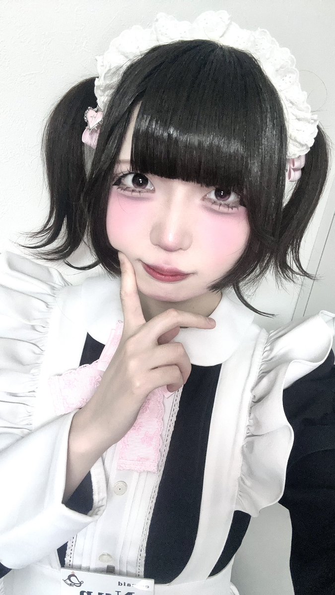 emaid_nun's tweet photo. 本日もご帰宅ありがとうございました🎶

まったり❗️な、お屋敷でしたﾆ

入りのとき、最初にねむさんが 今日ぬんのまつげ真似してみたよ〜 って教えてくれました🎶メチヤーかわいいでした🎶

ちょこちょこ真似したよって教えてくれて、うれしい🎶

明日は夏のお嬢様day❗️
夏らしい姿でお待ちしてます❗️ https://t.co/pliuKjfNCY
