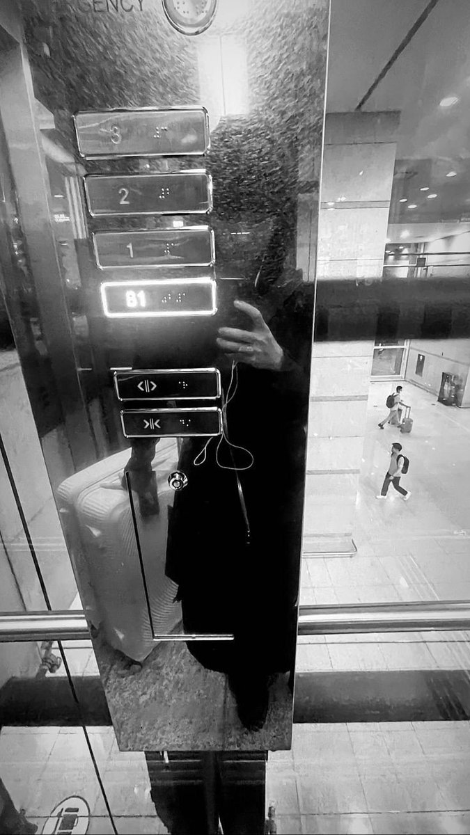 sang2on's tweet photo. 장소에 구애받지 않는 편 https://t.co/jbbnpZBHUT