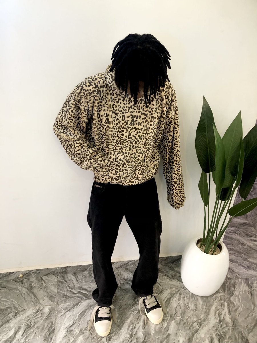 Syree4ktoff's tweet photo. New style!! New swagger!!.…No stylist, Me i get my own swagger !! No bias. https://t.co/ivWo4dqcsV