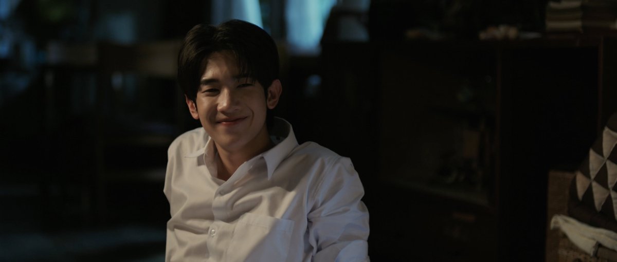 GMMTV's tweet photo. ถ้าเราอยู่ด้วยกัน เท่านั้นก็ดีที่สุดแล้ว 🧡
#WhenOrangesFallFinalEP

@almondsleepp @___progresss___ https://t.co/Eu4cL3yFFk