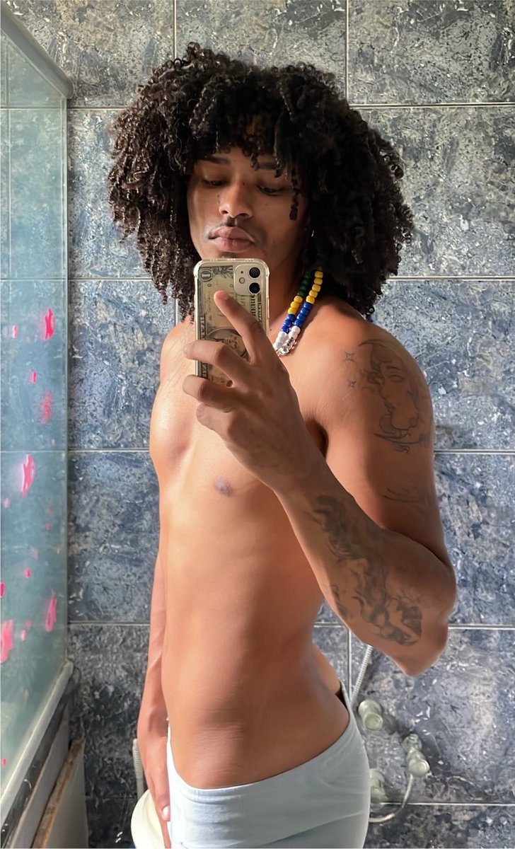 oli tweet media