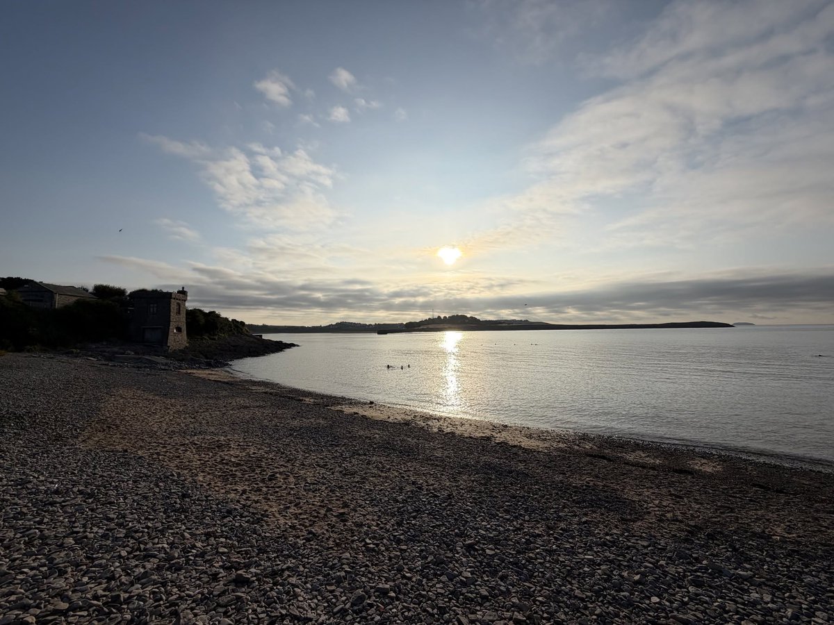 markaby's tweet photo. Old Habour just after sunrise https://t.co/PYFjJlwJtU