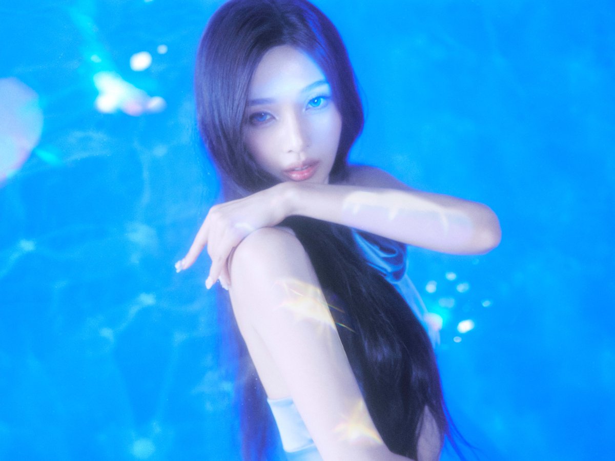 RVsmtown's tweet photo. Red Velvet 'Surfin' Boy' Teaser Images #JOY

Red Velvet Summer Mini Album
【Velvet Summer】
➫ 2026.08.03 6PM (KST)

💿Pre-save&amp;add&amp;order
https://t.co/jKL6BzzsJa

#RedVelvet #레드벨벳
#SurfinBoy #RedVelvet_SurfinBoy https://t.co/uEf7VhhfIR