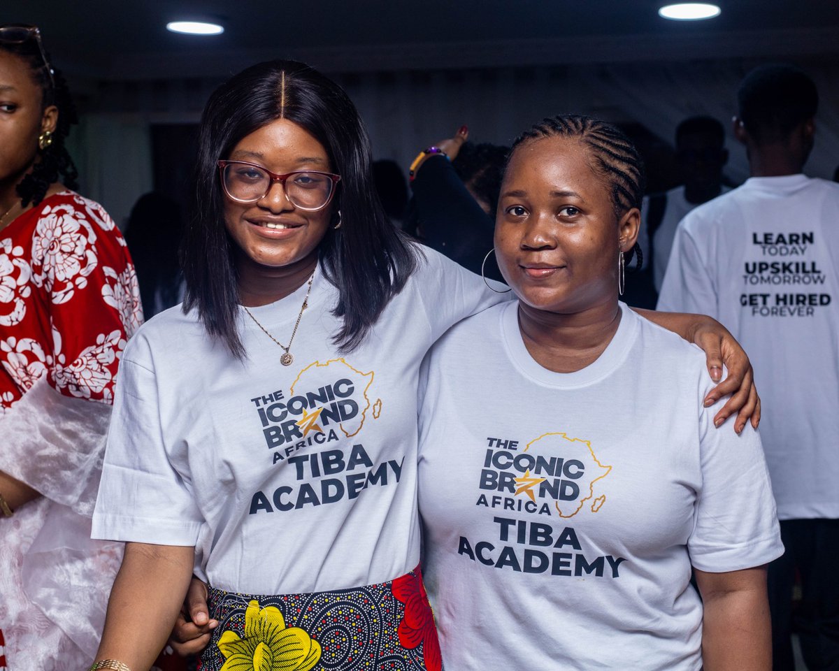 TIBAAcademy_'s tweet photo. The job market rewards people who solve problems not just people who know about them.

Knowledge gives you information.
Skills help you create solutions. https://t.co/e0JtqAQXMr