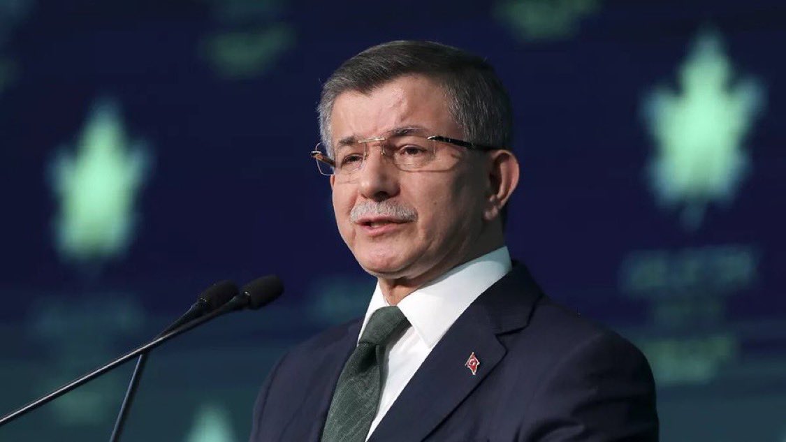 voiceofworldco's tweet photo. Ahmet Davutoğlu siyaseti bırakma kararı aldı. https://t.co/luLdRNldU6