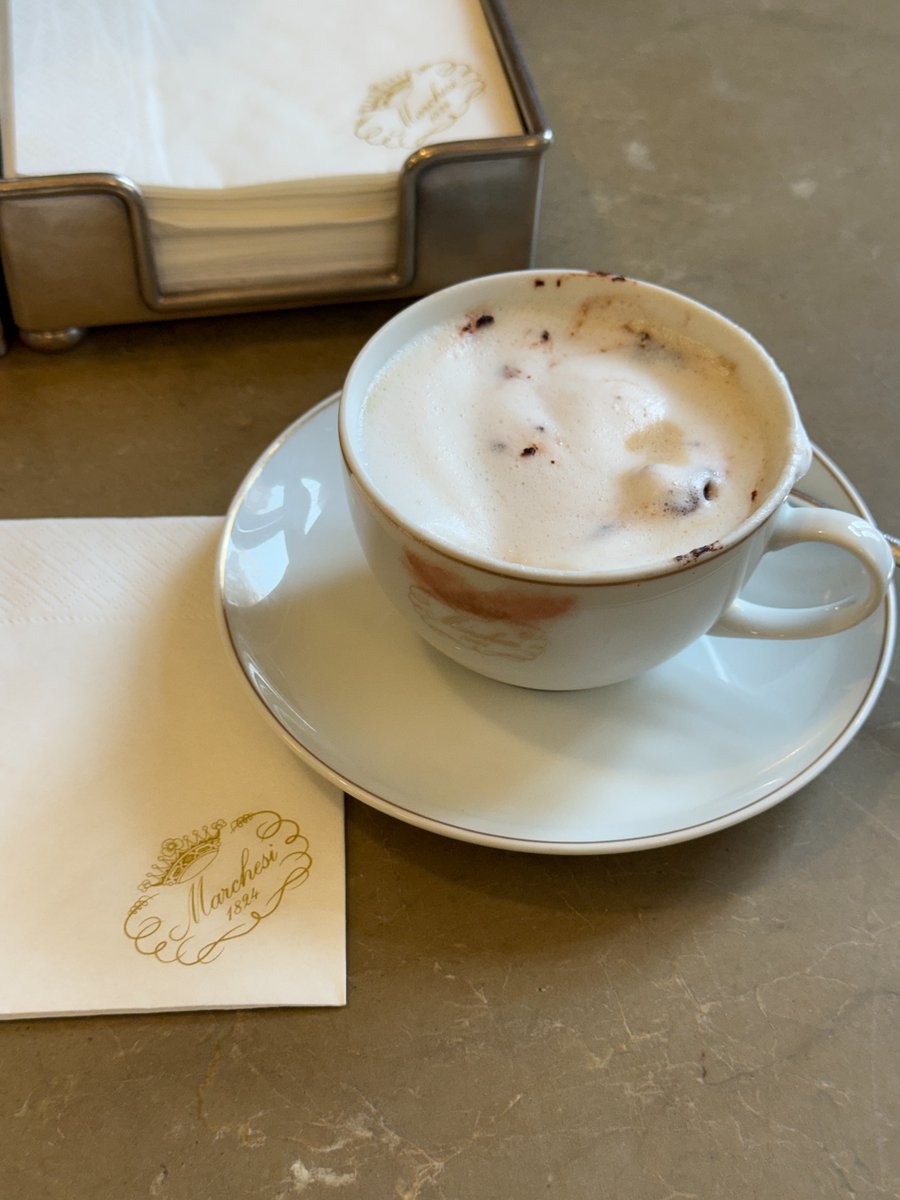 too_887's tweet photo. Life cannot be on edge all the time just relax a bit when you need to， so you can have more energy to face whatever comes next
Take a sip of coffee, and you will realize that a lot of times you make the wrong choice, and cutting your losses is actually the right call https://t.co/pBOXxMrdh8