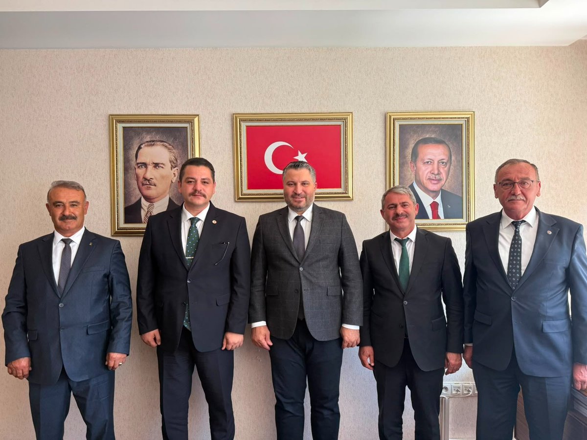 subhangunaltay's tweet photo. Ankara Programımız kapsamında; İlçe Kaymakamımız Sayın Can Alperen Taşavlı, AK Parti İlçe Başkanımız Mustafa Aktaş ve MHP İlçe Başkanımız Bayram Çil ile birlikte; Millî Savunma Bakan Yardımcımız Sayın Musa Heybet’i, Sanayi ve Teknoloji Bakan Yardımcımız Sayın Oruç Baba İnan’ı ve https://t.co/DXTuJvrPuE