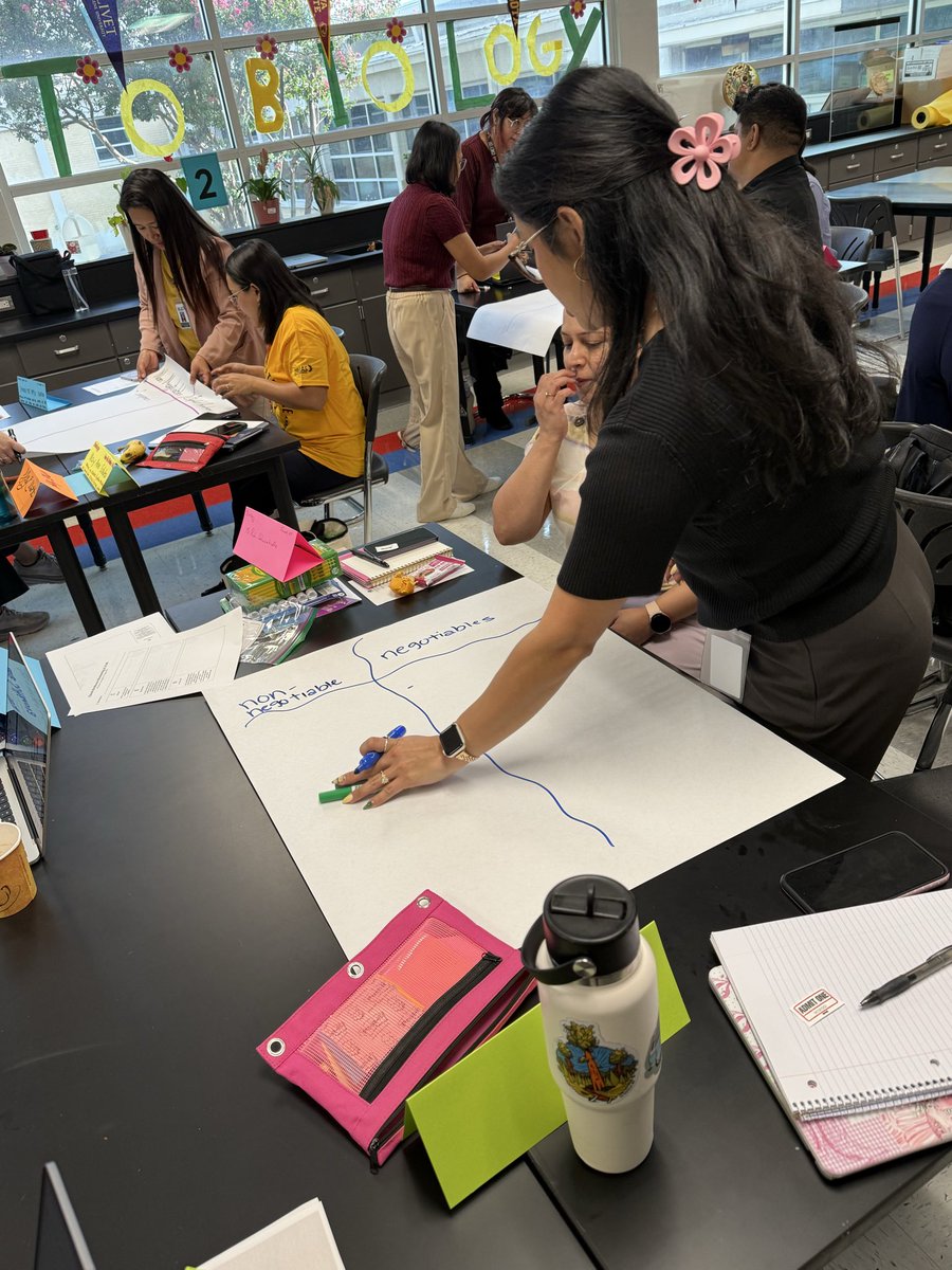 disdstemscience's tweet photo. The Blueprint for Excellence starts here! Our newest science teachers are collaborating, sharing ideas, and learning through hands-on experiences as they prepare for the year ahead. Here’s to an amazing school year!  🍎🍎 @Dallasacademics @DrElenaSHill @dtxscience https://t.co/elxcAdgZb8