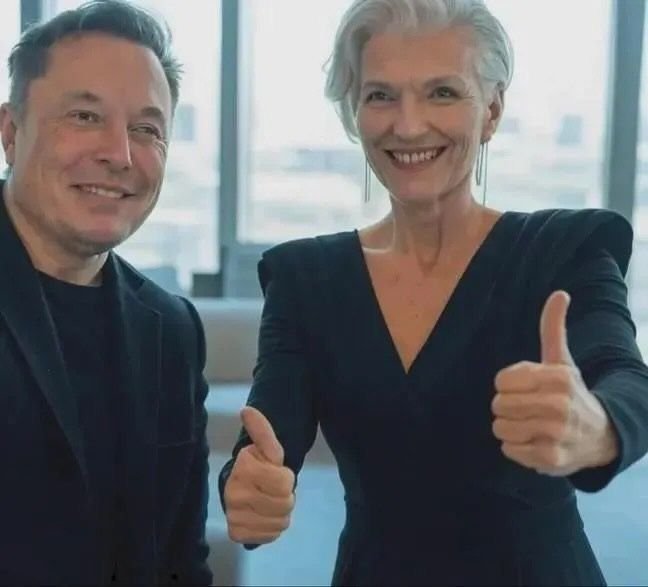 ELonmusk2322134's tweet photo. ❤️ A mother's love is life's greatest gift.

Thank you, Mom, for always being there.

Tag your mom or send her some love today. 🌹👇 https://t.co/MIUaQxFPZO