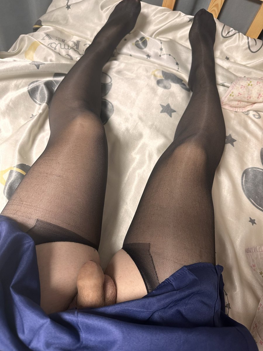 gnilarD's tweet photo. 今天穿了小裙子 https://t.co/g4z7LV4SjR