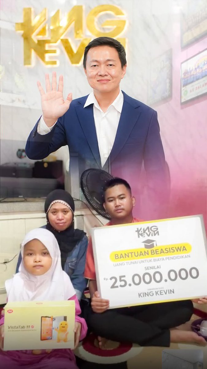 LambeSahamjja's tweet photo. Alhamdulillah, akhirnya anak alm Satpam waduh jatiluhur pun dapat berkah 
anak mereka berprestasi loh ada banyak piala dilemari 🥹 https://t.co/DQ9tNrzm1c
