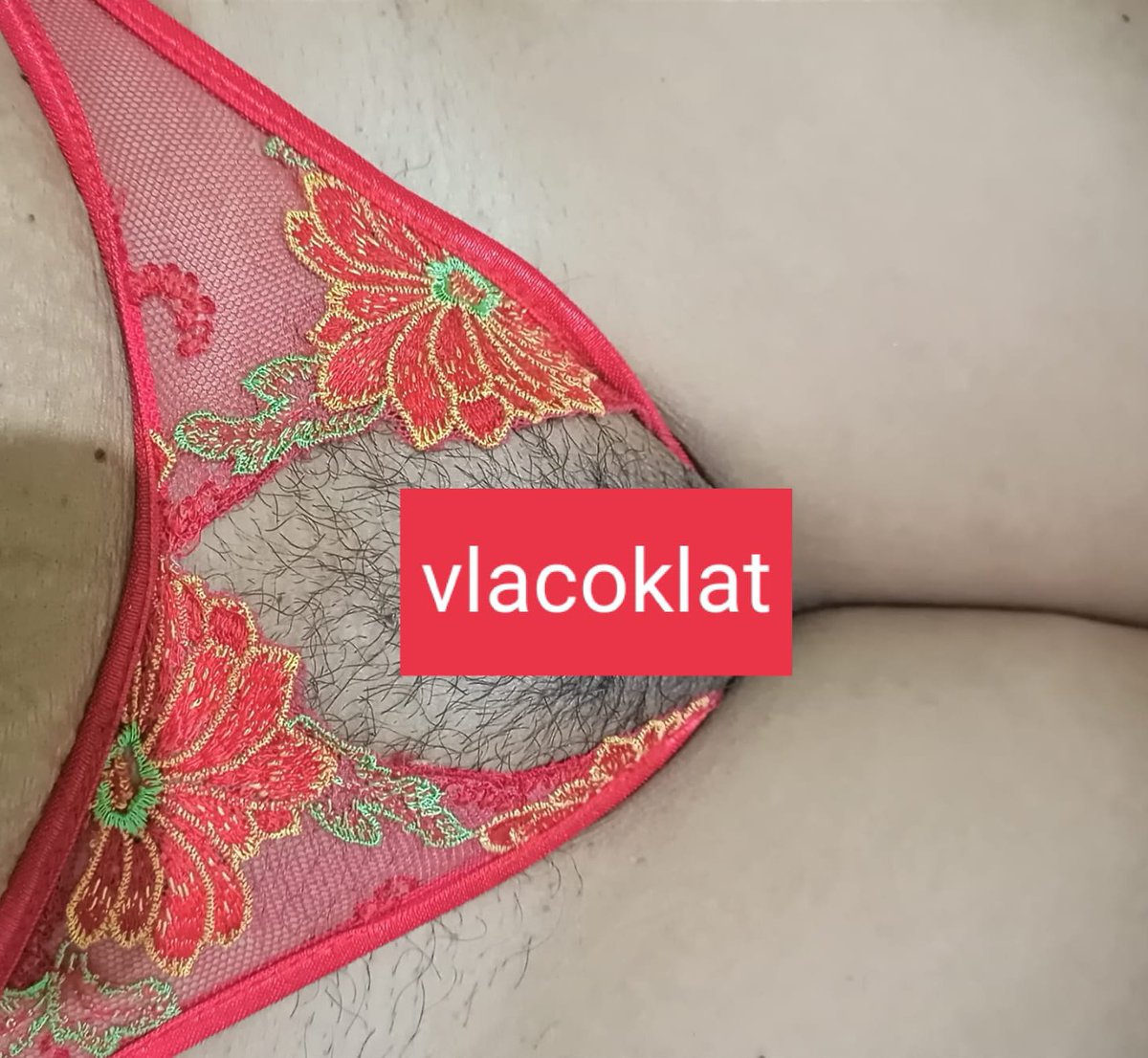 MomMyCokLaT's tweet photo. Selamat pagi.. mommy avail vcs ya bebe.3 slot aja..free konten.
Bisa DM /chat tele di bio ya
#VCSunshineSmile #vcs #vcscrot #vcsbugill #vcshijab #vcshot #kontenpribadi #kontendewasa https://t.co/eMWKxD3Mdz