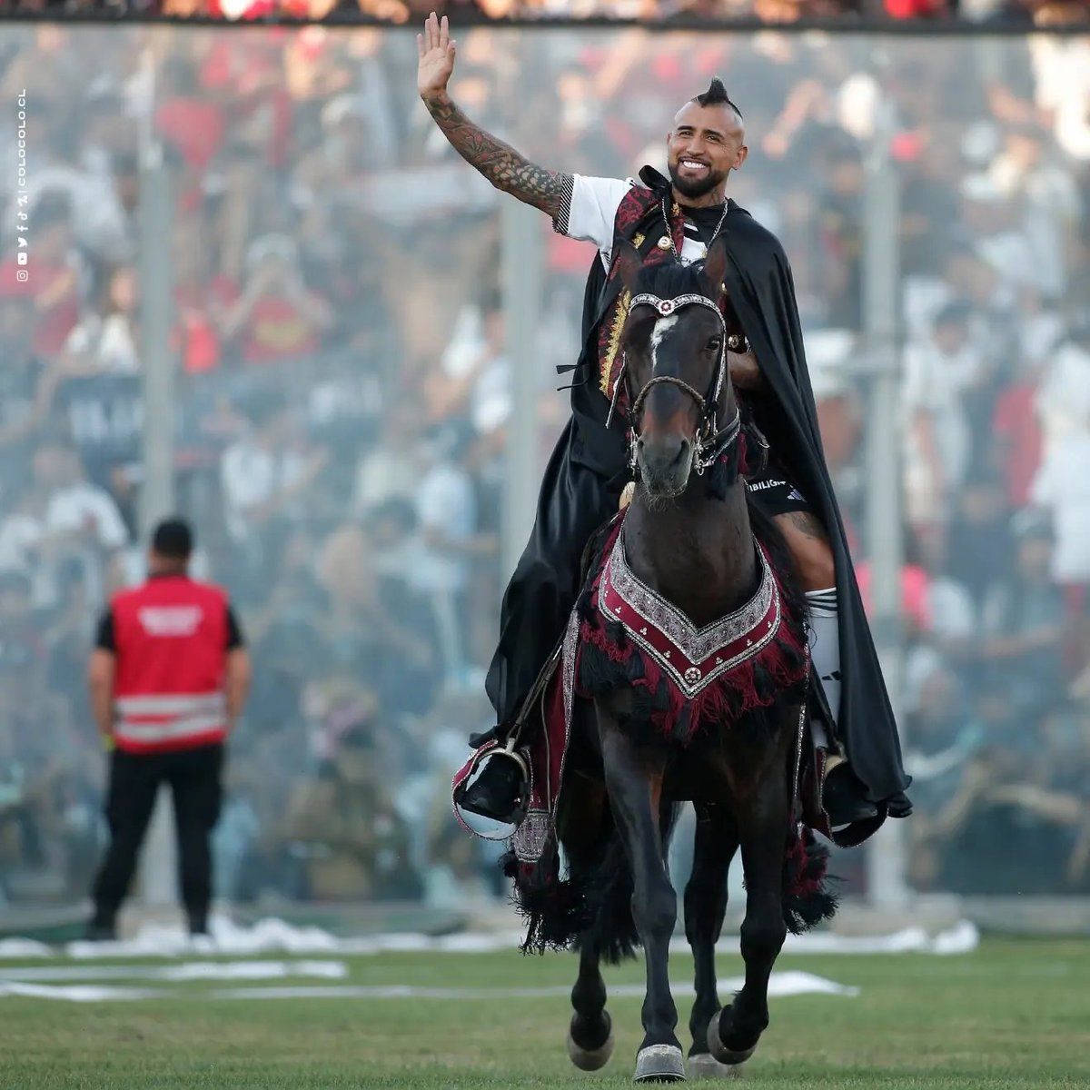 SANTIAGOGAMBO's tweet photo. Todo bien con vozinha. Pero ningún recibimiento estará a la altura de este https://t.co/CBFEgqI51k