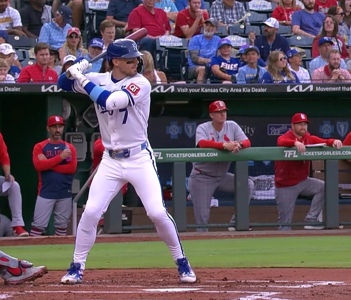 DavidNicho49523's tweet photo. After taking a stance close to the swing start position, with rhythm, the batter's posture and movements are controlled without conscious thought by the eyes and the proprioceptive and vestibular systems. Verbal commands are not needed, indeed harmful. https://t.co/vgMtdfAP7G