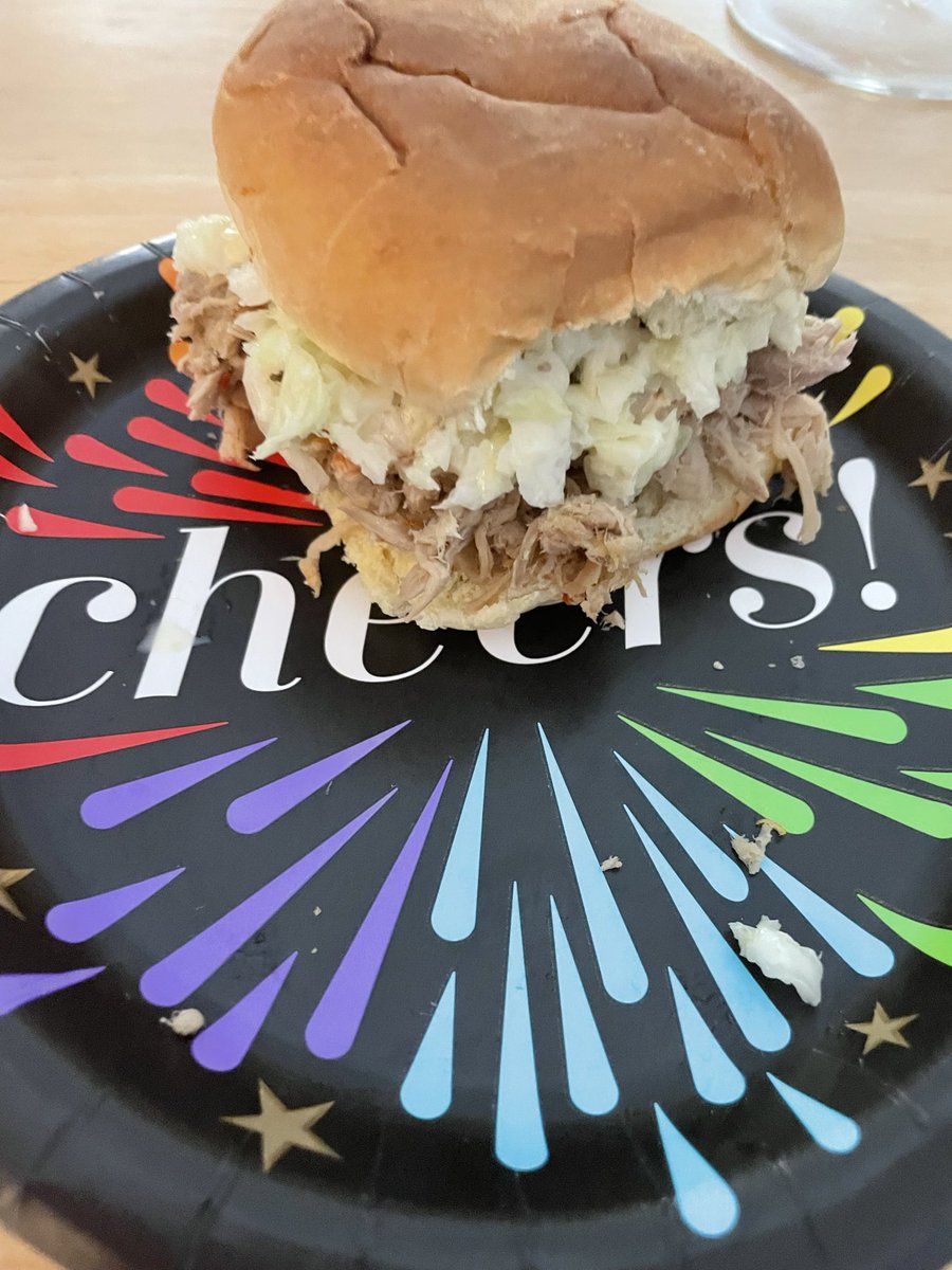 mrslorijg's tweet photo. @scnbnc pork bbq slider with slaw & @TexasPete
#PortionControl๐คญ https://t.co/Wj3X8W2KsS
