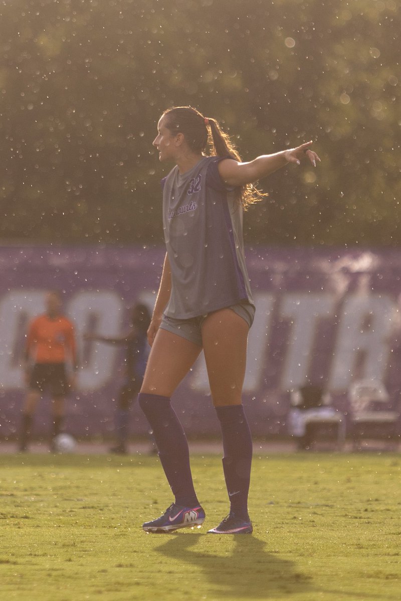 catamountsoccer's tweet photo. 100% chance of soccer 🌧️⚽️ https://t.co/EH1RulzYIb