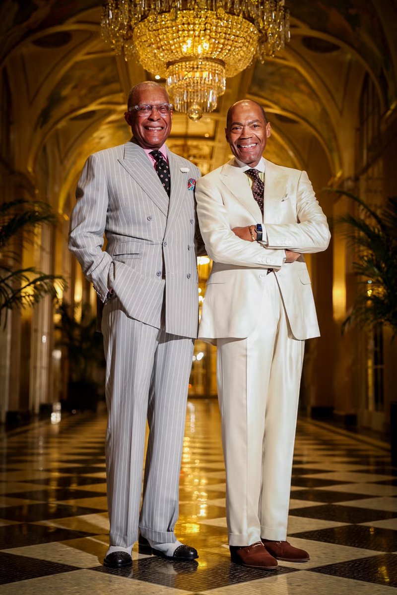dieworkwear's tweet photo. Enjoyed this Esquire feature on the Churchwell brothers. IMO, they are among the last elegantly dressed men in the United States. Notably, neither are "fashion influencers." They are both distinguished doctors with great taste and a lifetime relationship with the same tailor. https://t.co/ggvQi23PyB