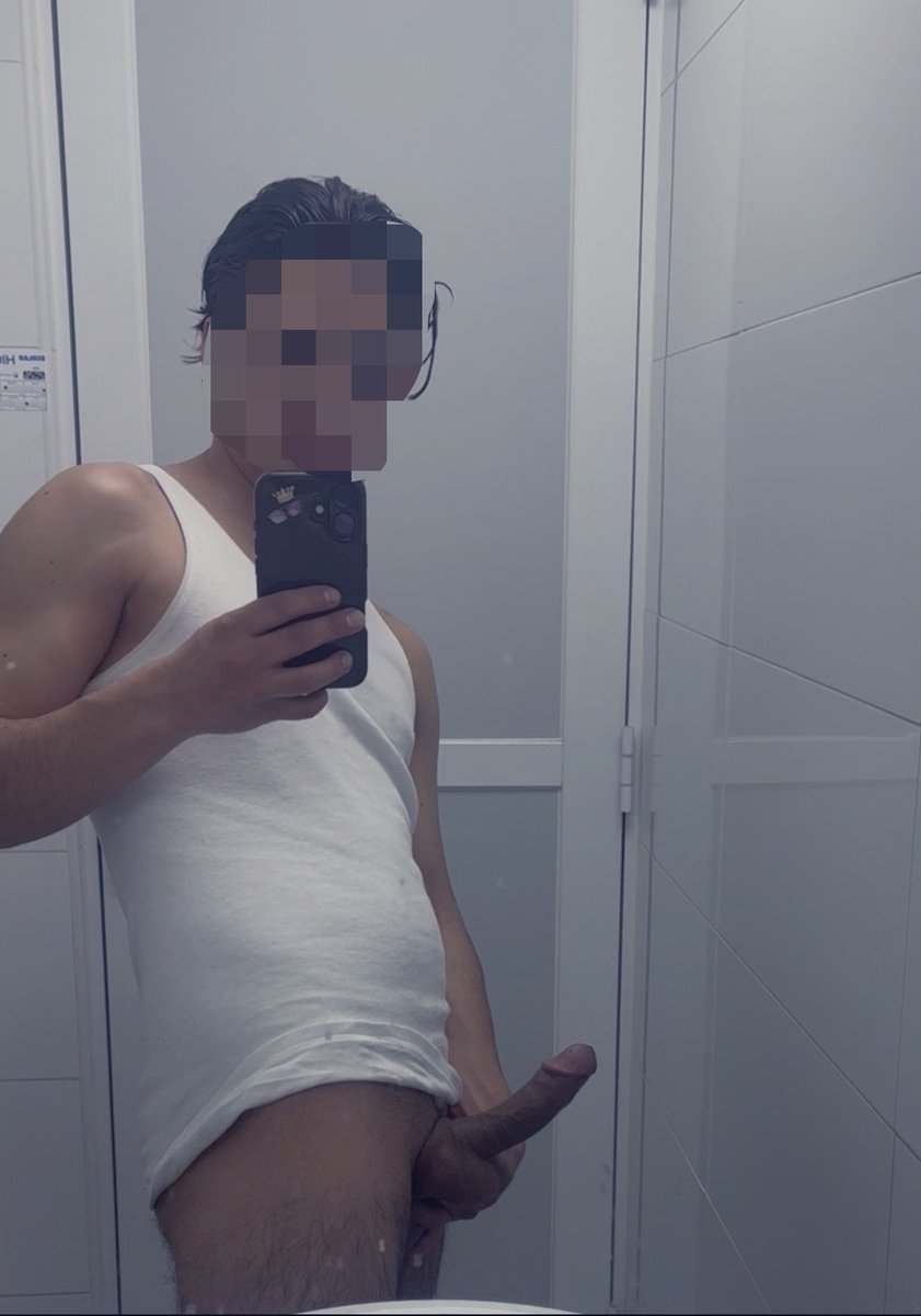 MONARCAV3RGON's tweet photo. Alguien para pasarla rico ? 
Dm 🗳️

#mujeres 
#vergon #single #corneador #swinger
#santiago #chile #lascondes #providencia https://t.co/RJLqtJK87D