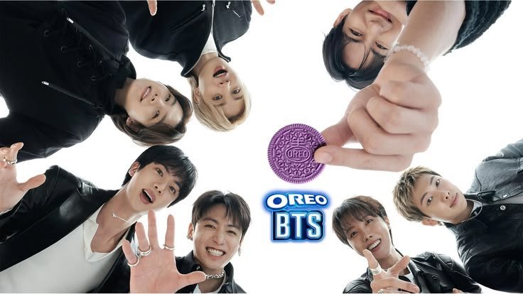 lv134340_'s tweet photo. Supermercados donde estarán disponibles las Oreo x BTS 🇪🇨🍪💜

-Coral Hipermercados: 6 de Agosto
-Mi Comisariato: sin fecha 
-Supermaxi/Megamaxi: ya disponibles 
-Almacenes tía: sin fecha

Todo esto a nivel nacional ‼️ https://t.co/NgKeKLLsmh