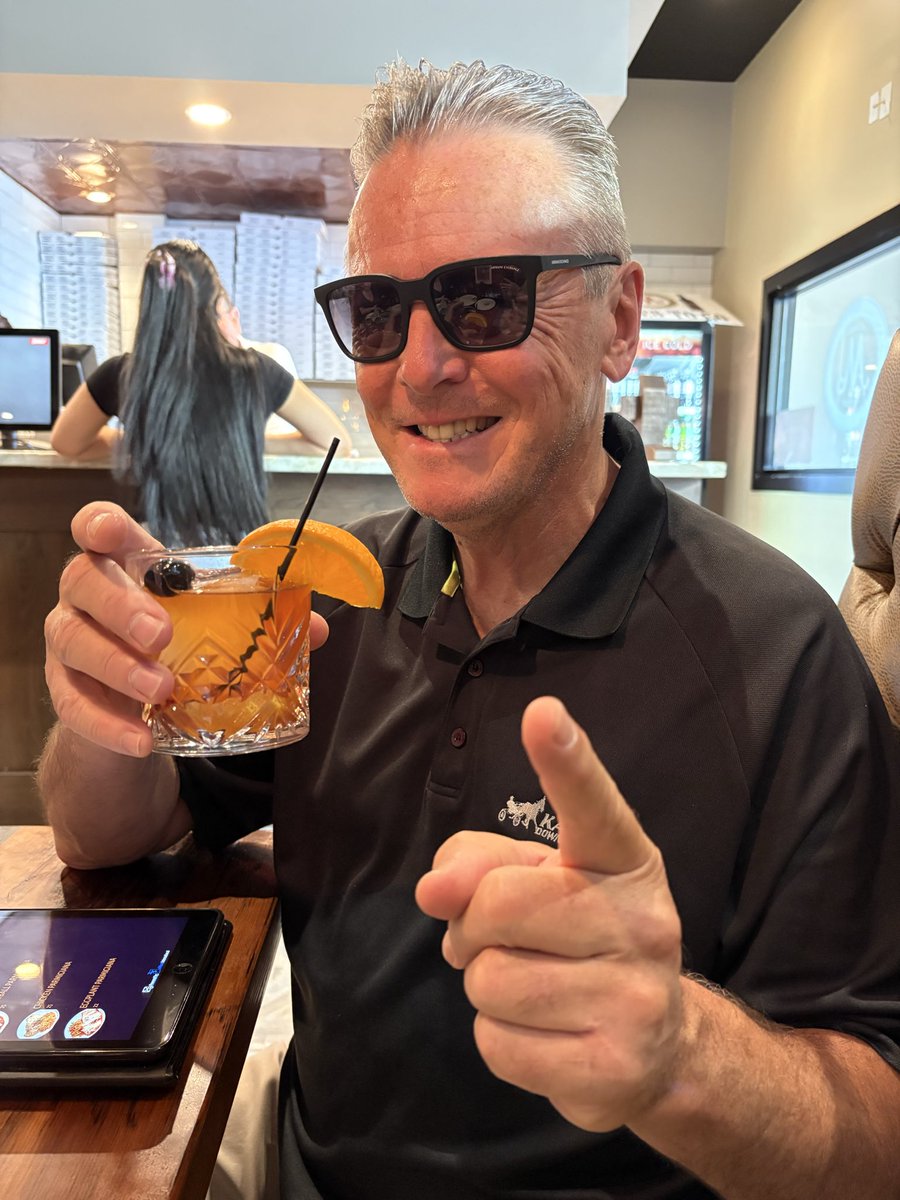 kenvoiceover's tweet photo. @gocashking @ShadyGaga316 @john_rallis @ShotTakingTime Now that’s a freakin haircut! #KING #KINGING @kenvoiceover https://t.co/3JnCqxA3CR