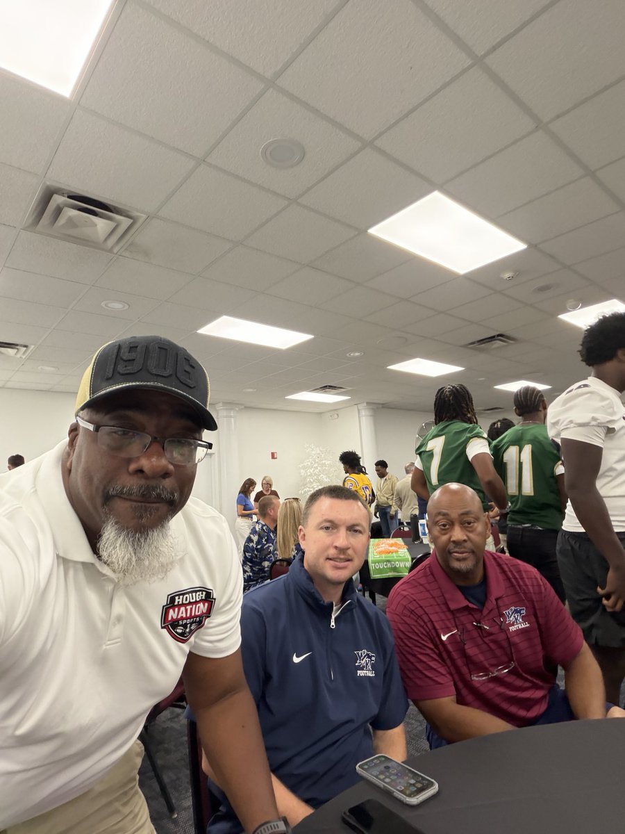 huffstersports's tweet photo. Great time today @ Media Day, as we released our tv sched for Whataburger Friday Night Rivals Gm of the Week. Shout out to former Clemson Tiger &amp;  Philadelphia Eagle Ricky Sapp on a great job speaking to the youngsters. I’m blessed to be on pxp once again. #wachfox #houghnation https://t.co/lEo1TsGlcX