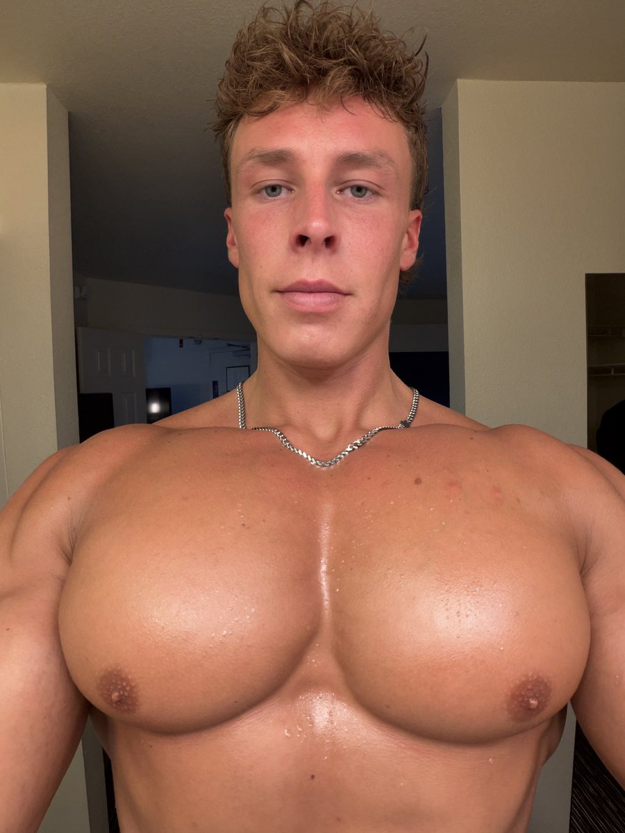 ethornally's tweet photo. Hotel + Shower stream starting in less than 2 hours. 🔗 in bio to join https://t.co/DkAsY2l5rI