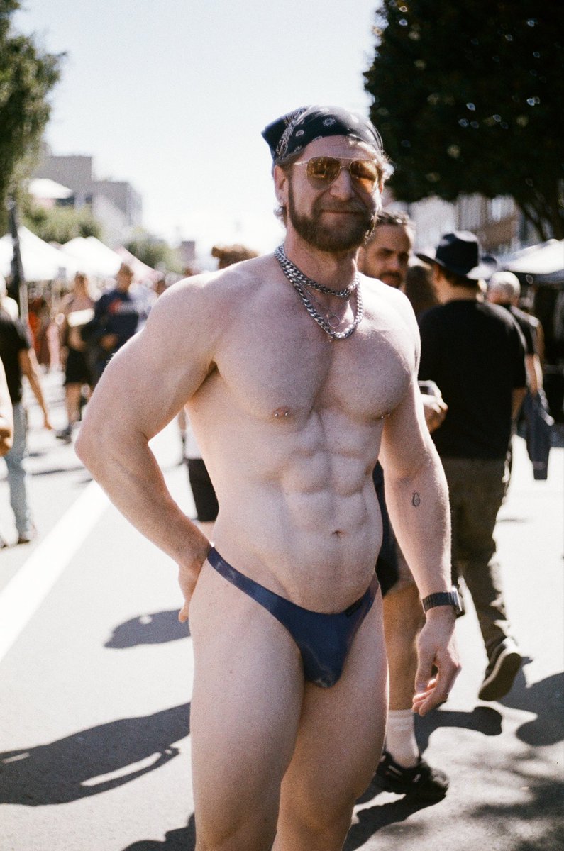 _Epidemic's tweet photo. Dore Alley on 35mm. Ig: Alansenpaionfilm. https://t.co/VHayn2x4xl