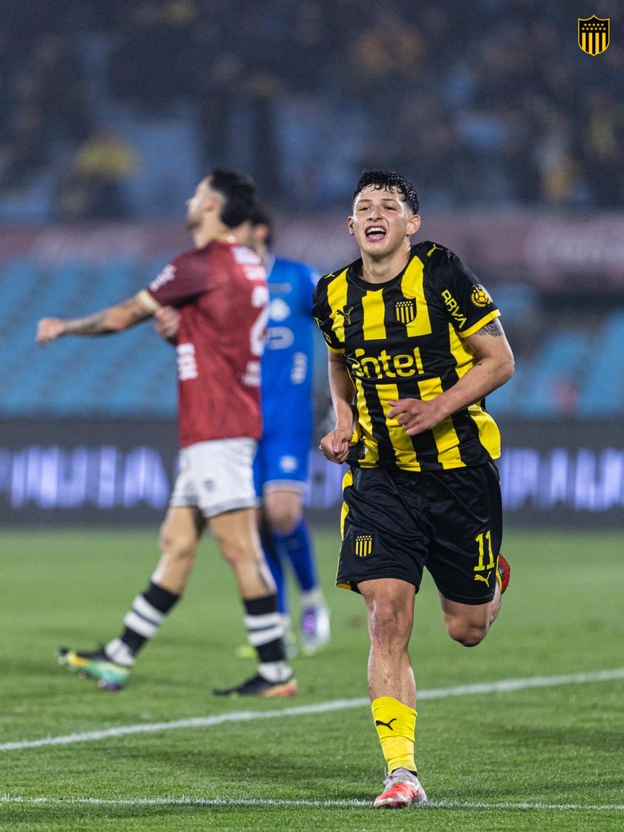 OficialCAP's tweet photo. ⚽️ El primero de Leo Jaime 🇦🇷 en dos colores https://t.co/dDmxg5CeK8